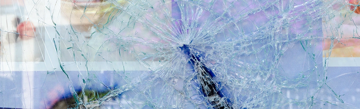 Window Broken Glass Repair in Tamiami, FL