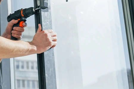 Residential Window Glass Repair in Tamiami, FL